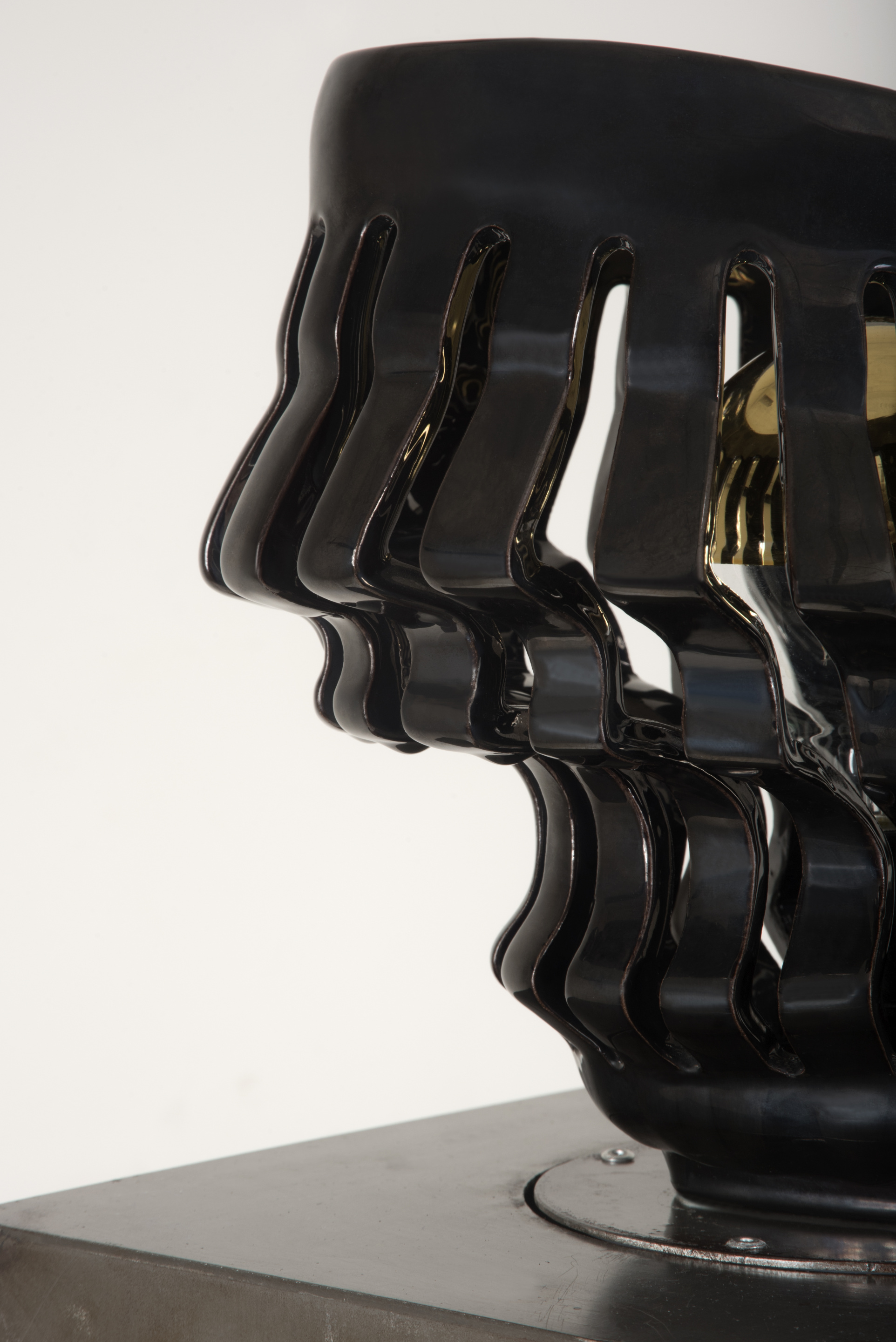 kurvo - fLuxus - 2 - Slip Casting - Metallic Black Glaze Ceramic Lamp - 2016 - Detail - High Res