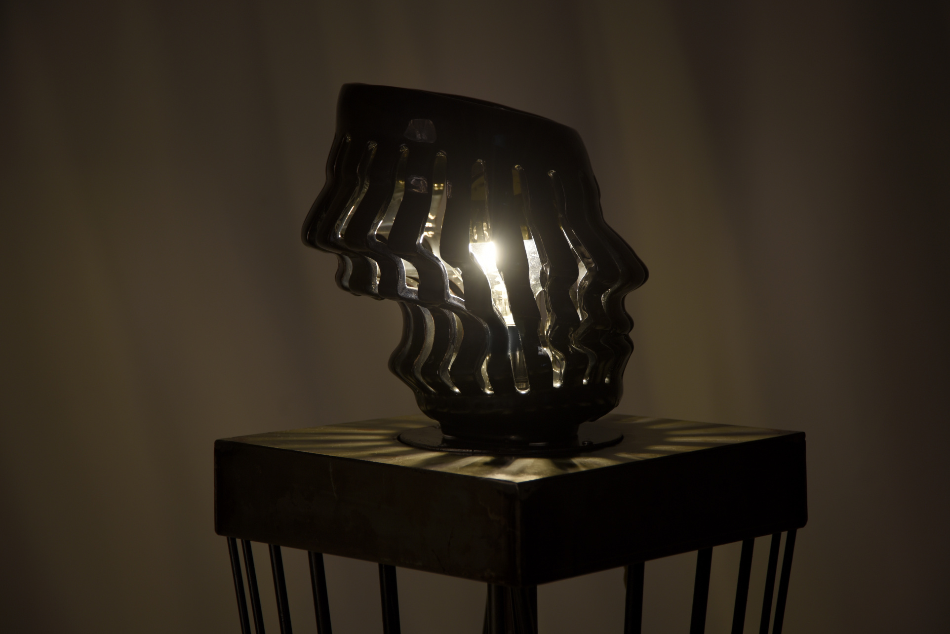 kurvo - fLuxus - 6 - Slip Casting - Metallic Black Glaze Ceramic Lamp - 2016 - £1150 - High Res